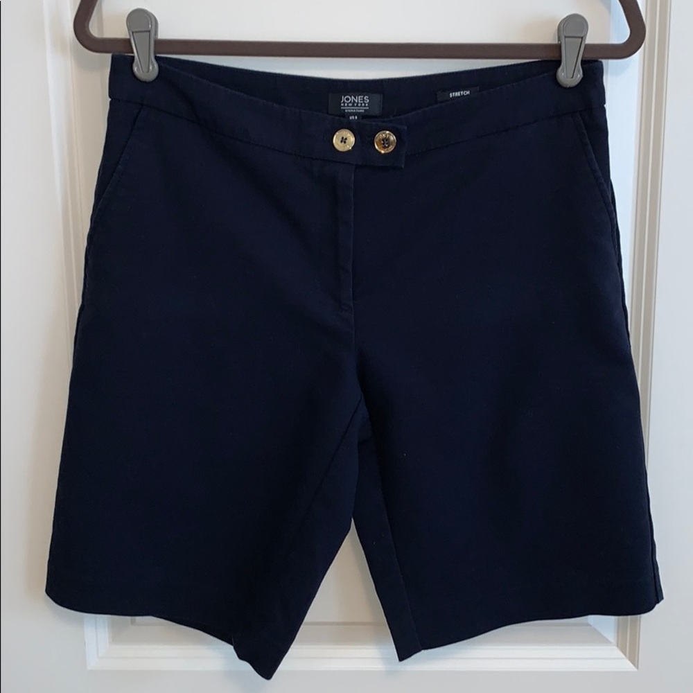 EUC Jones NY Signature navy blue shorts